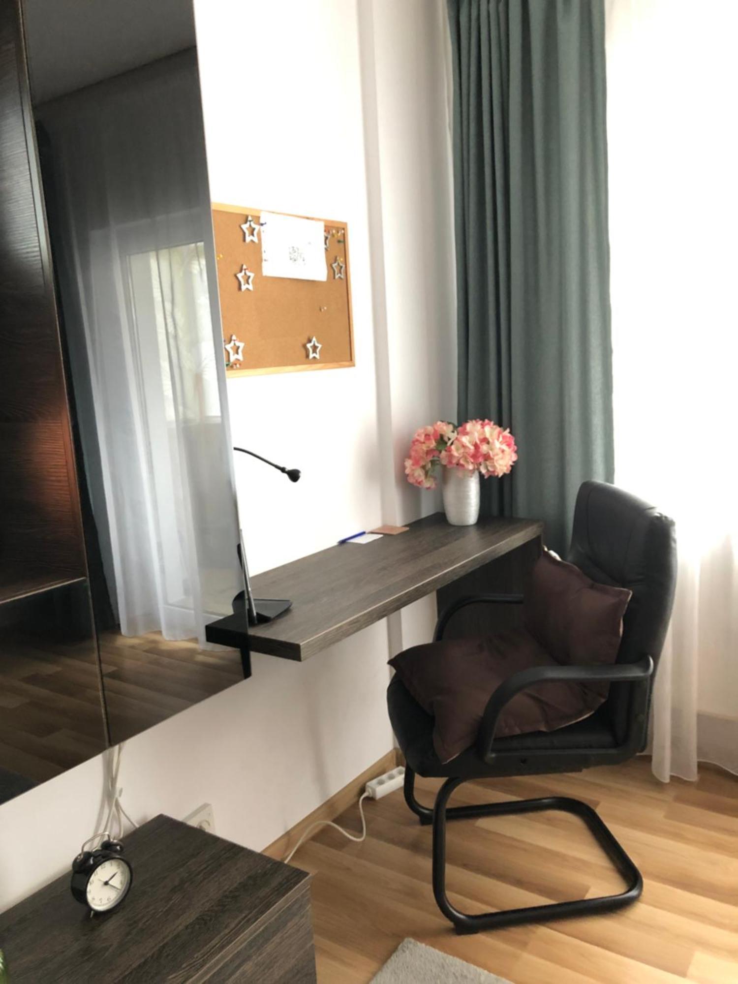 Adrian Home Libra Ploieşti Exteriör bild